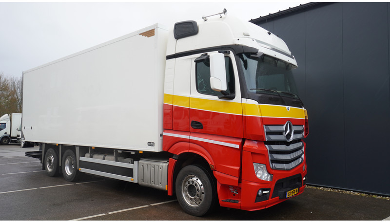Mercedes-Benz ACTROS 2745 6X2 FRIGO 860.000KM - Camión frigorífico: foto 4 Mercedes-Benz ACTROS 2745 6X2 FRIGO 860.000KM - Camión frigorífico: foto 4