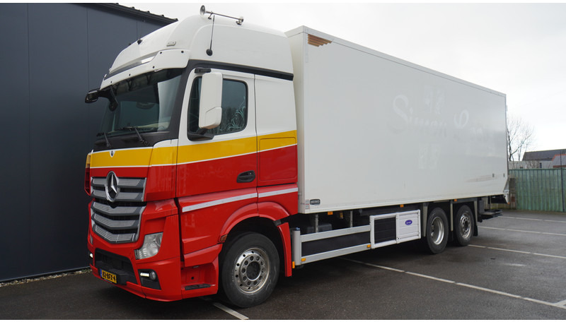 Mercedes-Benz ACTROS 2745 6X2 FRIGO 860.000KM - Camión frigorífico: foto 3 Mercedes-Benz ACTROS 2745 6X2 FRIGO 860.000KM - Camión frigorífico: foto 3