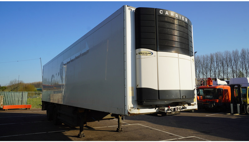 Schmitz Cargobull 2 AXLE FRIGO TRAILER BROKEN COOL ENGINE - Semirremolque frigorífico: foto 3 Schmitz Cargobull 2 AXLE FRIGO TRAILER BROKEN COOL ENGINE - Semirremolque frigorífico: foto 3
