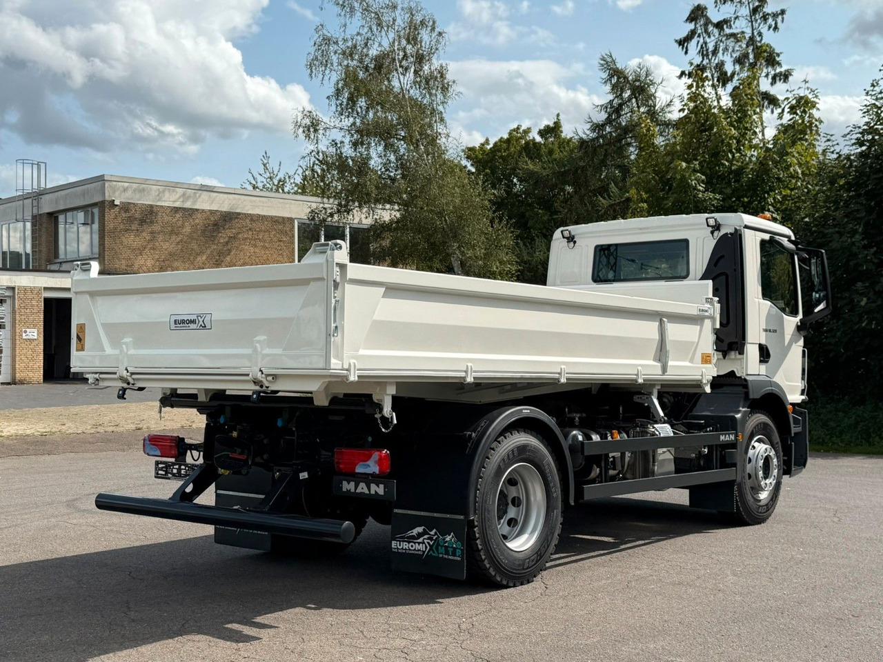 MAN TGM 18.320 4X2 / Euro 6e 3-Seiten-Kipper - Camión volquete: foto 4 MAN TGM 18.320 4X2 / Euro 6e 3-Seiten-Kipper - Camión volquete: foto 4