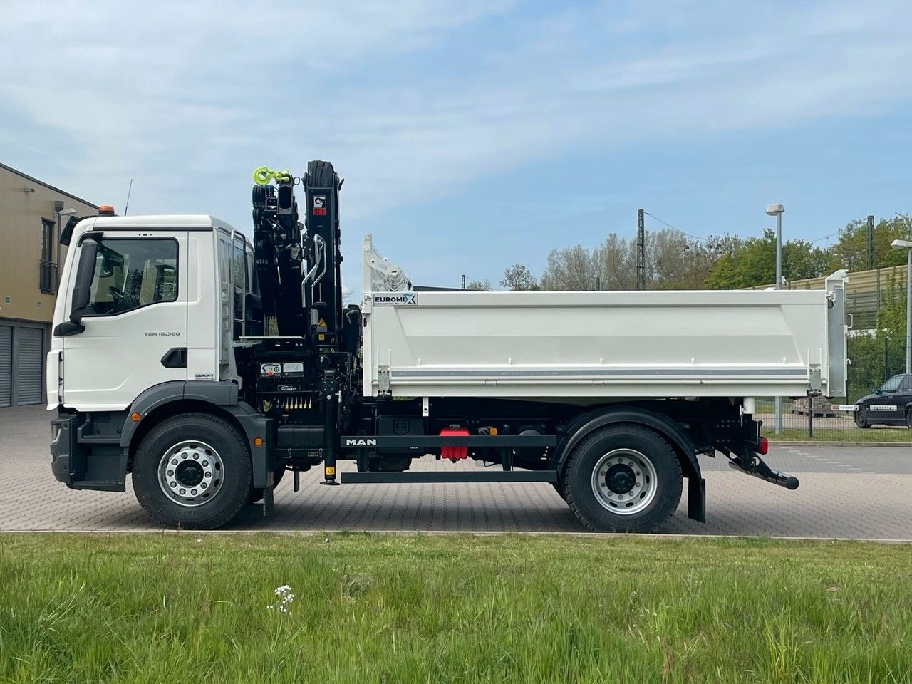 MAN TGM 18.320 4x2 Euro6e Hiab X-HiDuo138DS-3Euromix - Camión volquete, Camión grúa: foto 3 MAN TGM 18.320 4x2 Euro6e Hiab X-HiDuo138DS-3Euromix - Camión volquete, Camión grúa: foto 3