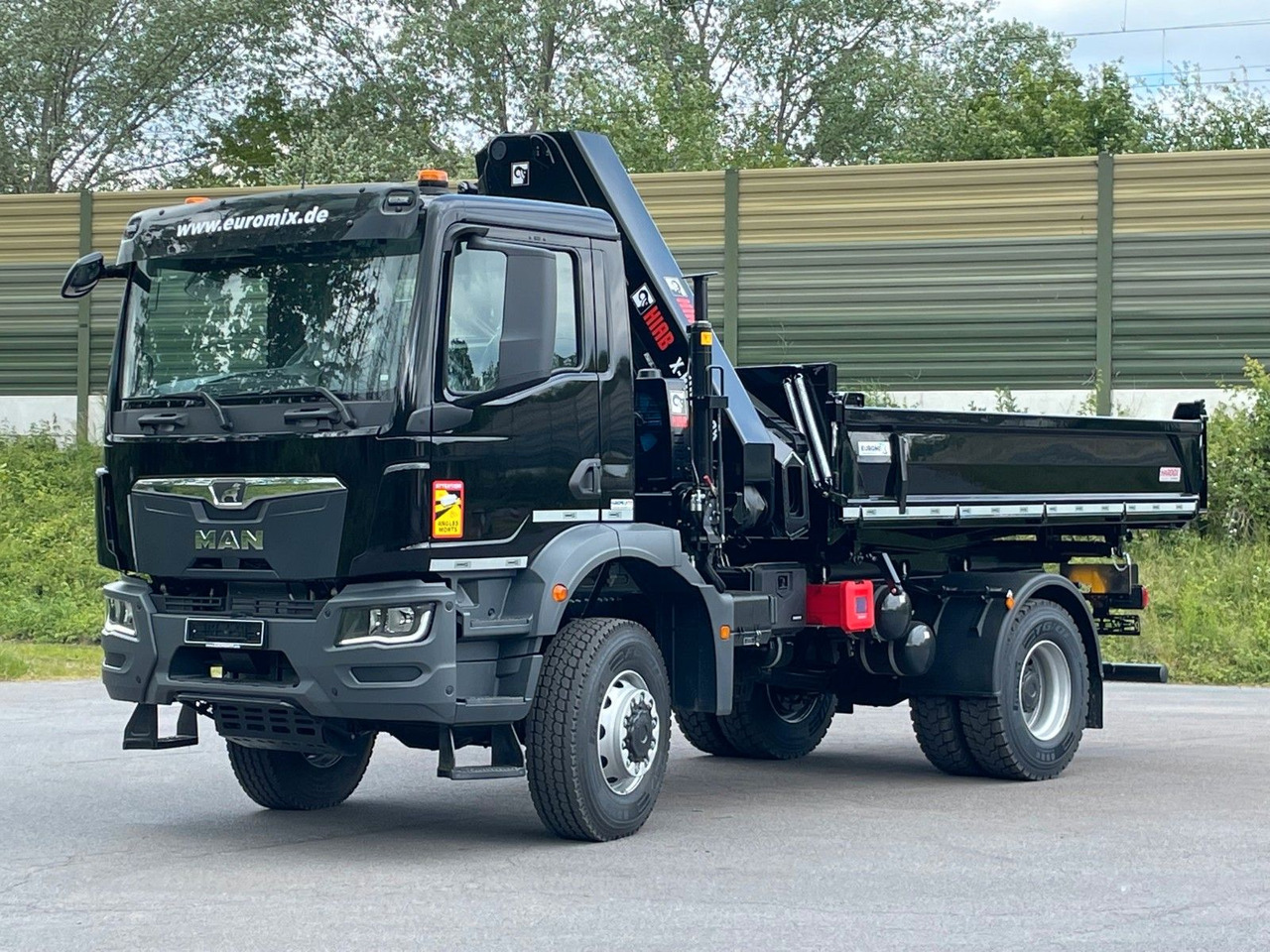MAN TGM 18.320 4x4 Euro6e Hiab X Hiduo 228-4 - Camión volquete, Camión grúa: foto 2 MAN TGM 18.320 4x4 Euro6e Hiab X Hiduo 228-4 - Camión volquete, Camión grúa: foto 2