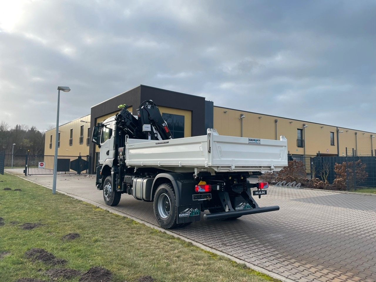 Leasing de  MAN TGS 18.400 TG3 4x4 Euro6e  Hiab X-HiDuo 138DS-4 MAN TGS 18.400 TG3 4x4 Euro6e  Hiab X-HiDuo 138DS-4: foto 9