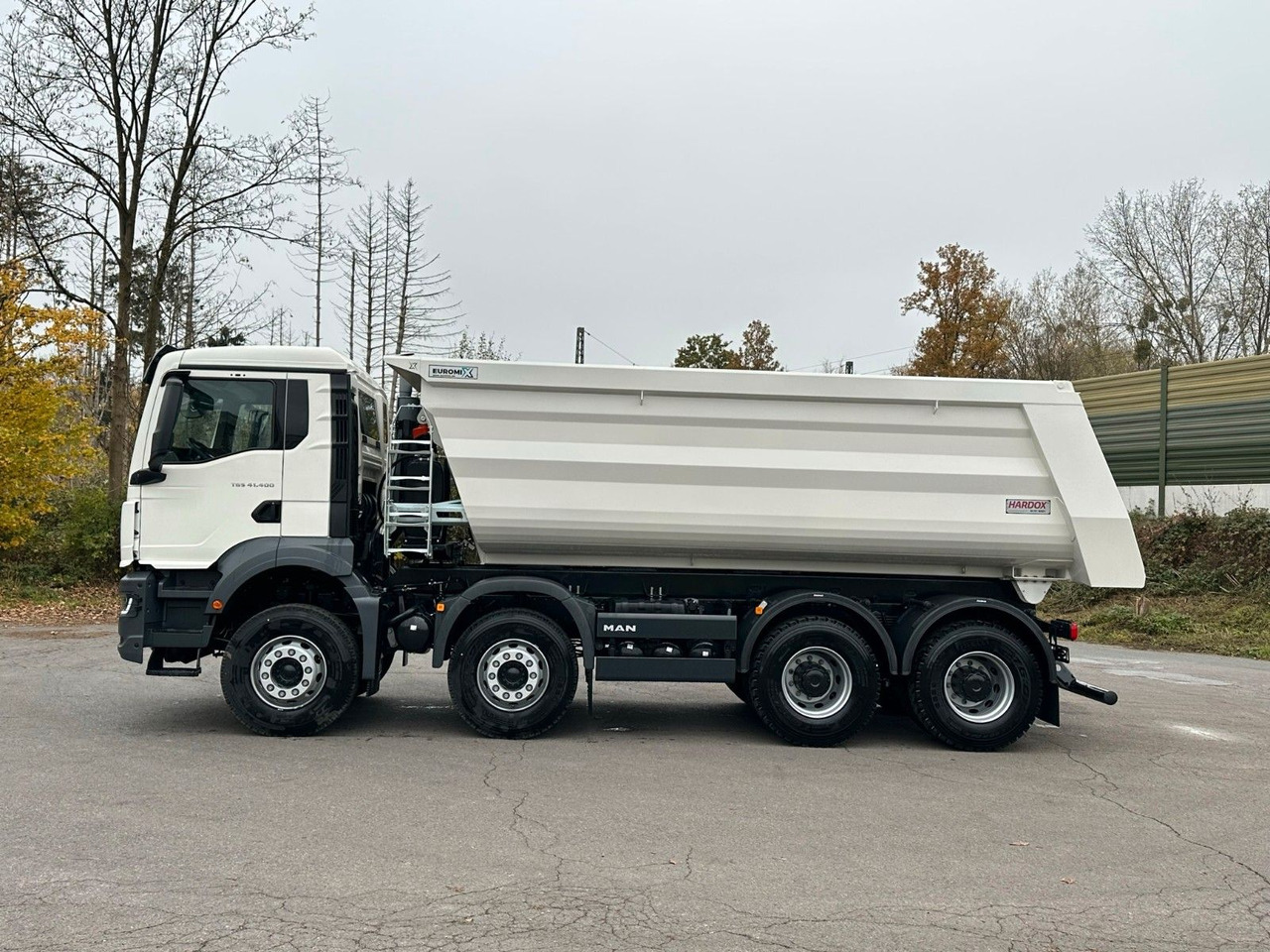 MAN TGS 41.400 8x4 / EUROMIX MTP 20m³/ EURO2 Kipper MAN TGS 41.400 8x4 / EUROMIX MTP 20m³/ EURO2 Kipper - Camión volquete: foto 2 MAN TGS 41.400 8x4 / EUROMIX MTP 20m³/ EURO2 Kipper MAN TGS 41.400 8x4 / EUROMIX MTP 20m³/ EURO2 Kipper - Camión volquete: foto 2