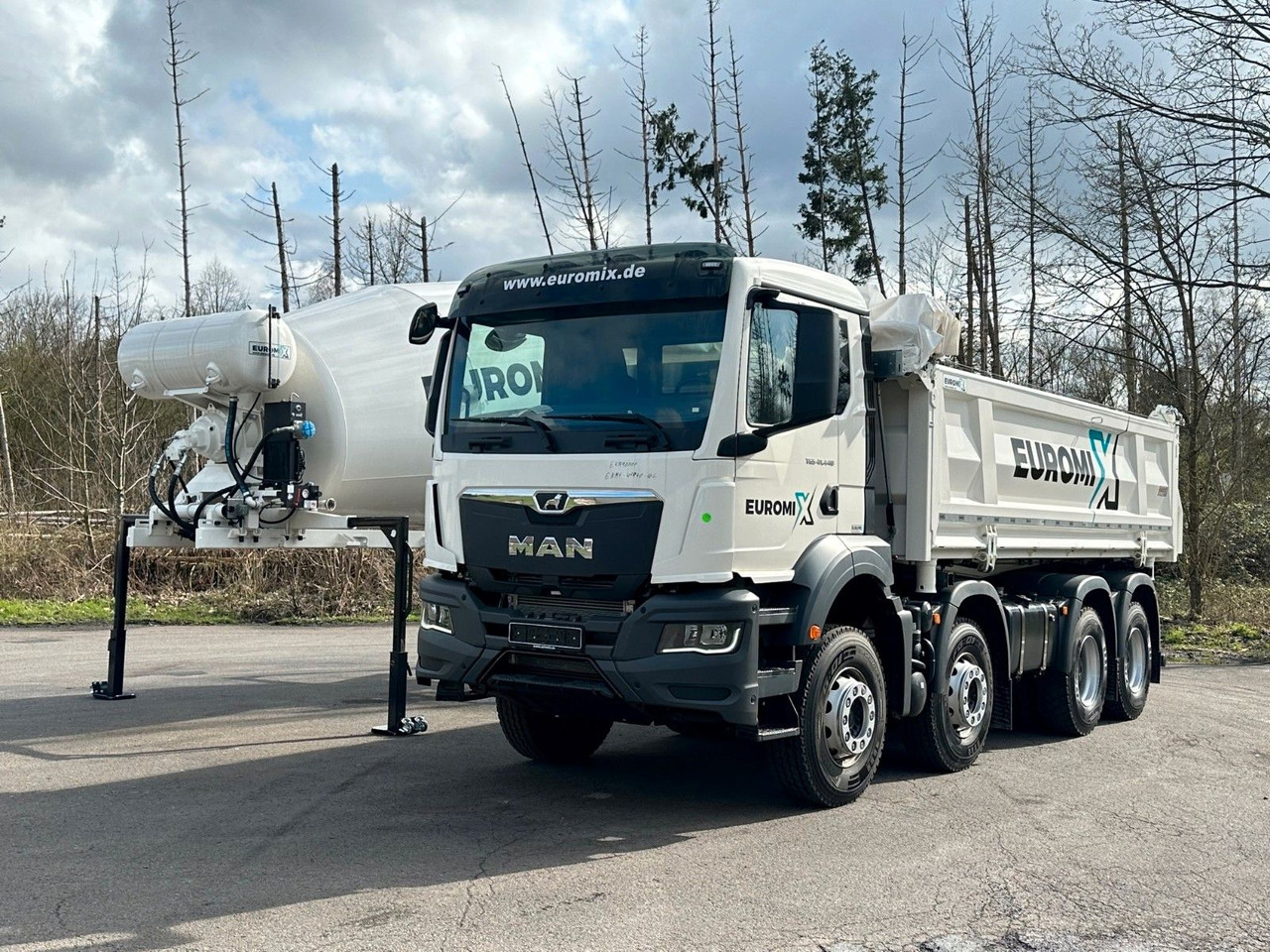 MAN TGS 41.440 8x4 WECHSELSYSTEM KIPPER+MISCHER - Camión hormigonera: foto 2 MAN TGS 41.440 8x4 WECHSELSYSTEM KIPPER+MISCHER - Camión hormigonera: foto 2