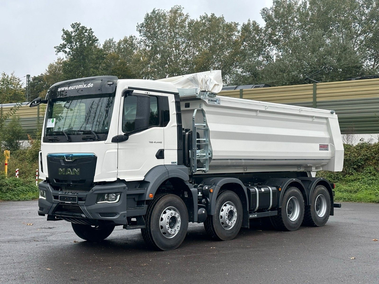 MAN TGS 41.440 BB 8X4 Euromix Mulden Kipper HARDOX - Camión volquete: foto 1 MAN TGS 41.440 BB 8X4 Euromix Mulden Kipper HARDOX - Camión volquete: foto 1