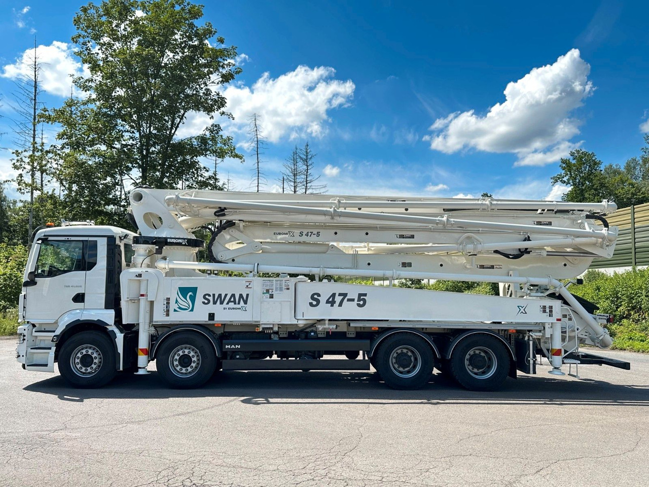 MAN TGS 41.520 8x4 SWAN TSP 47-5 160RZ ( 47m ) - Camión bomba de hormigón: foto 3 MAN TGS 41.520 8x4 SWAN TSP 47-5 160RZ ( 47m ) - Camión bomba de hormigón: foto 3