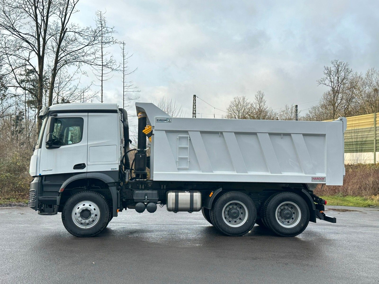 Mercedes-Benz 4048 6X4 Arcos 5 EuromixMTP Dumper Kipper - Camión volquete: foto 5 Mercedes-Benz 4048 6X4 Arcos 5 EuromixMTP Dumper Kipper - Camión volquete: foto 5