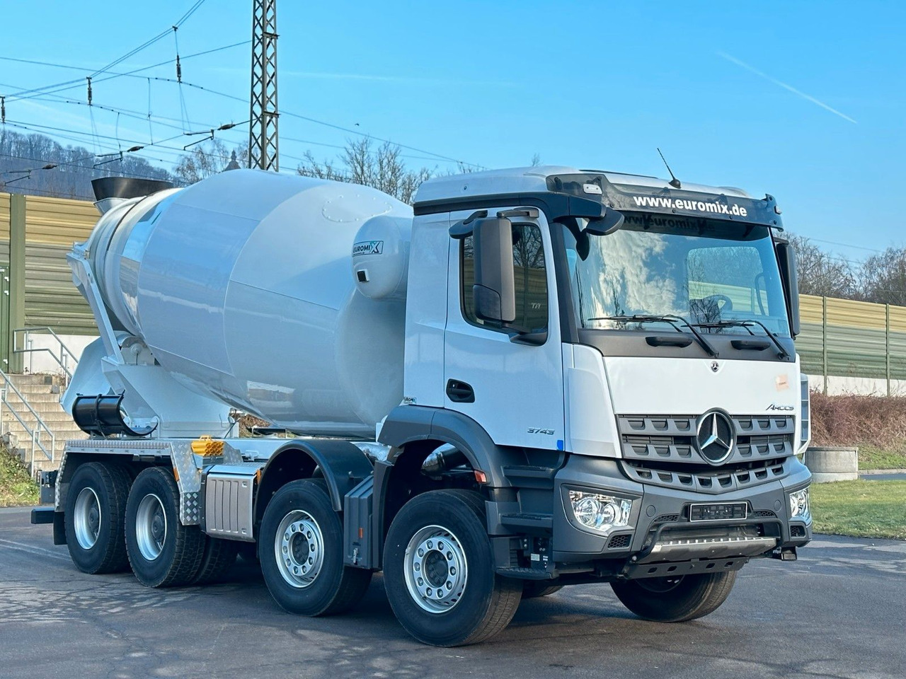 Mercedes-Benz Arocs 5 3743 8X4 / Euro6e EuromixMTP EM 10 L - Camión hormigonera: foto 1 Mercedes-Benz Arocs 5 3743 8X4 / Euro6e EuromixMTP EM 10 L - Camión hormigonera: foto 1
