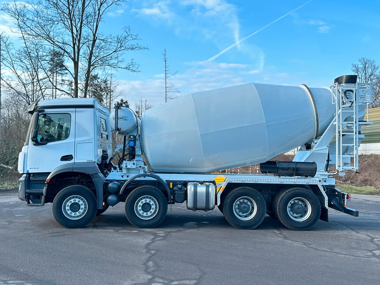 Mercedes-Benz Arocs 5 3743 8X4 / Euro6e EuromixMTP EM 10 L - Camión hormigonera: foto 3 Mercedes-Benz Arocs 5 3743 8X4 / Euro6e EuromixMTP EM 10 L - Camión hormigonera: foto 3
