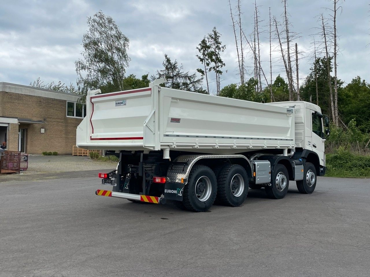 Volvo FMX 460 8x4 / EuromixMTP 3-Seiten-Kipper - Camión volquete: foto 5 Volvo FMX 460 8x4 / EuromixMTP 3-Seiten-Kipper - Camión volquete: foto 5