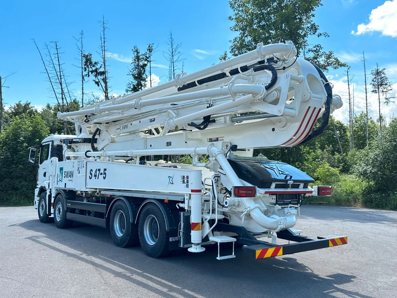 Volvo FMX 500 8x4 SWAN 47m Betonpumpe EuromixMTP Volvo FMX 500 8x4 SWAN 47m Betonpumpe EuromixMTP - Camión bomba de hormigón: foto 5 Volvo FMX 500 8x4 SWAN 47m Betonpumpe EuromixMTP Volvo FMX 500 8x4 SWAN 47m Betonpumpe EuromixMTP - Camión bomba de hormigón: foto 5