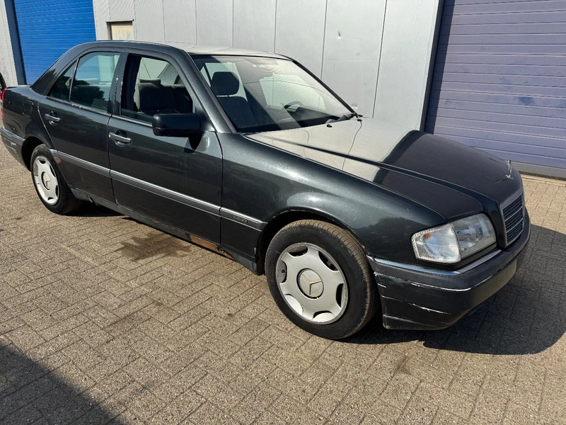 Mercedes-Benz C-Klasse **C220DIESEL-BELGIANCAR** - Sedan: foto 3 Mercedes-Benz C-Klasse **C220DIESEL-BELGIANCAR** - Sedan: foto 3