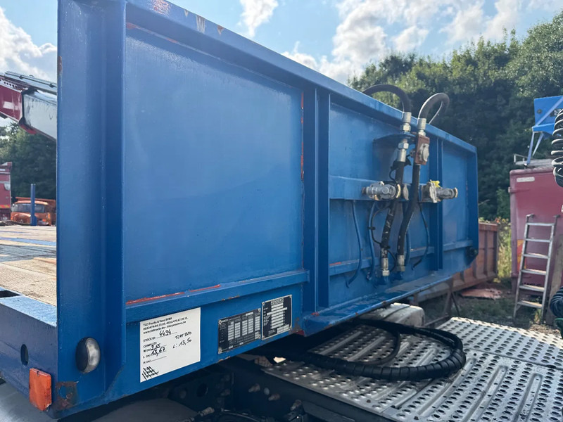 Renders **CRANE PALFINGER PK4500A-STEERING AXXLE** - Semirremolque plataforma/ Caja abierta: foto 4 Renders **CRANE PALFINGER PK4500A-STEERING AXXLE** - Semirremolque plataforma/ Caja abierta: foto 4
