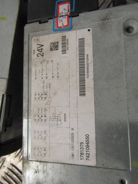DAF XF 105 DIGI TACH VDO P/NO 1781375 - Sistema eléctrico para Camión: foto 3 DAF XF 105 DIGI TACH VDO P/NO 1781375 - Sistema eléctrico para Camión: foto 3
