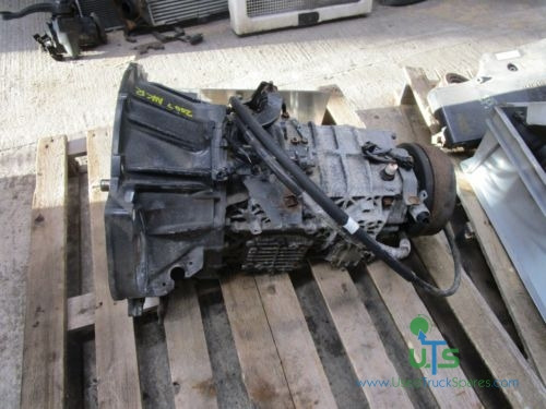 ISUZU NKR 5 SPEED MANUAL GEARBOX - Caja de cambios para Camión: foto 2 ISUZU NKR 5 SPEED MANUAL GEARBOX - Caja de cambios para Camión: foto 2