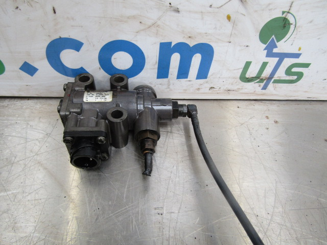 MAN TGM 340 DO836 EGR SOLENOID VALVE NORGREN 4068531 P/NO 51-25907-0123 - Motor y piezas para Camión: foto 1 MAN TGM 340 DO836 EGR SOLENOID VALVE NORGREN 4068531 P/NO 51-25907-0123 - Motor y piezas para Camión: foto 1