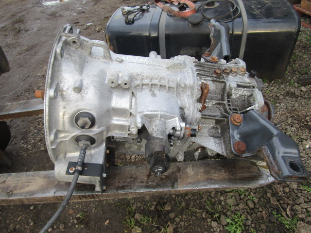 MERCEDES ATEGO 815 G60 6 SPEED MANUAL GEARBOX - Caja de cambios para Camión: foto 2 MERCEDES ATEGO 815 G60 6 SPEED MANUAL GEARBOX - Caja de cambios para Camión: foto 2