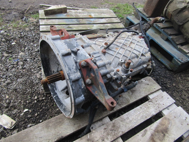 ZF S6-66 6 SPEED GEARBOX - Caja de cambios para Camión: foto 3 ZF S6-66 6 SPEED GEARBOX - Caja de cambios para Camión: foto 3