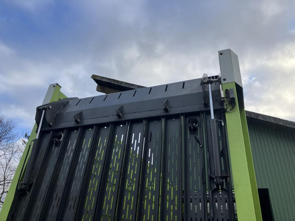 CLAAS CARGOS 8500 - Remolque autocargador: foto 5 CLAAS CARGOS 8500 - Remolque autocargador: foto 5