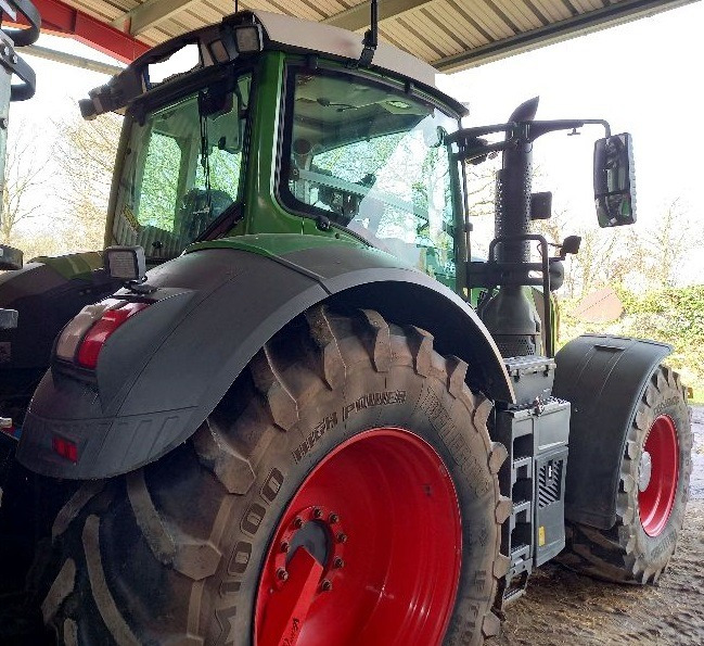Fendt 824 - Tractor: foto 3 Fendt 824 - Tractor: foto 3