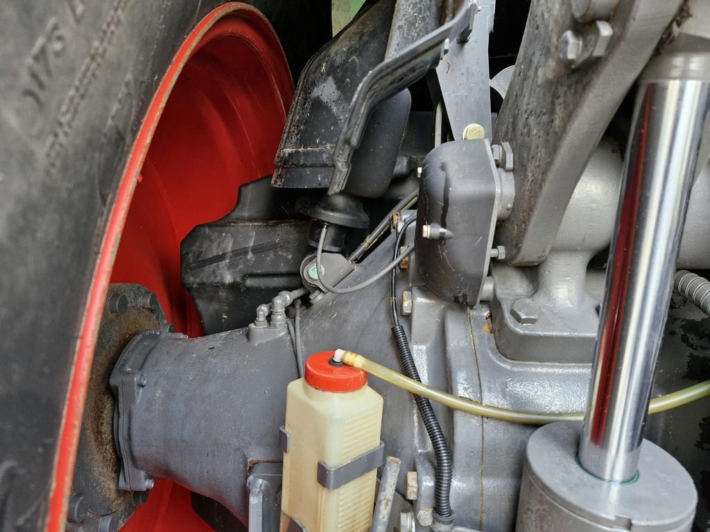 Tractor Fendt 826 VARIO PROFI PLUS: foto 9
