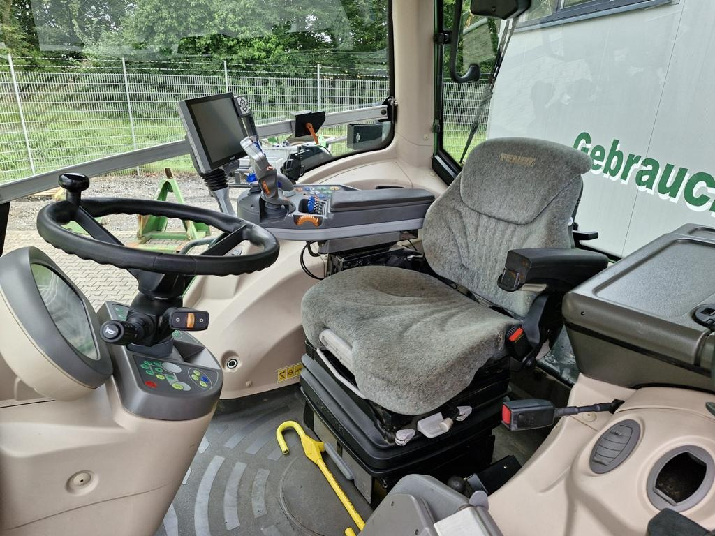 Tractor Fendt 826 VARIO PROFI PLUS: foto 27