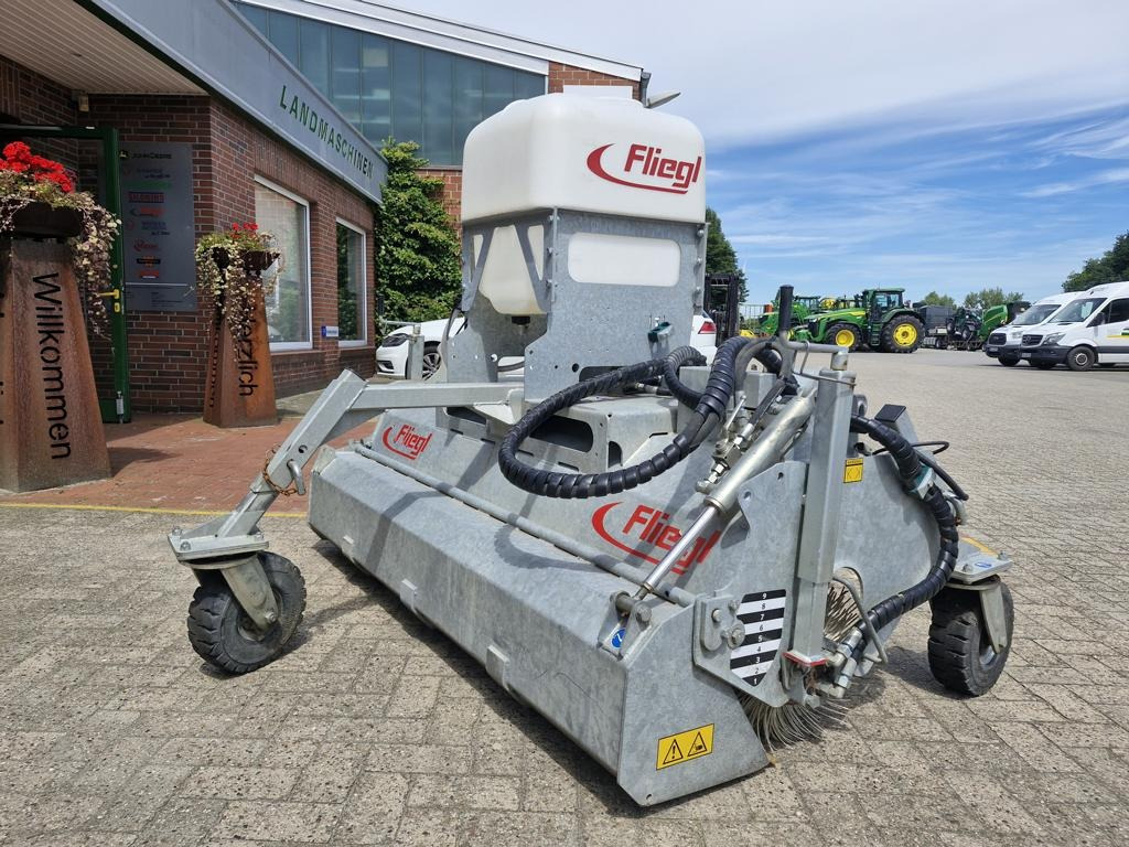 Fliegl KEH 1850 TYPE 600 - Segadora: foto 1 Fliegl KEH 1850 TYPE 600 - Segadora: foto 1