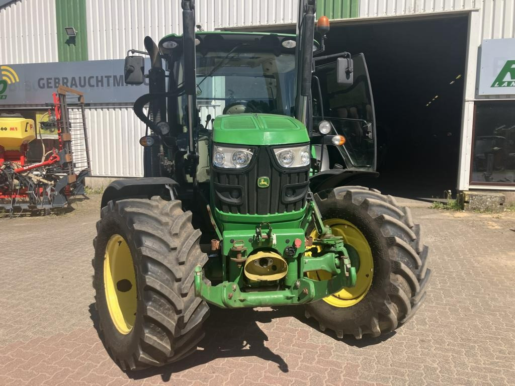Tractor John Deere 6125R: foto 36