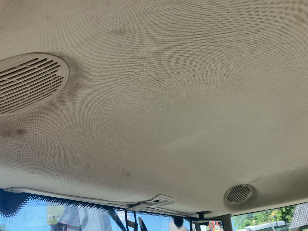 Tractor John Deere 6125R: foto 25