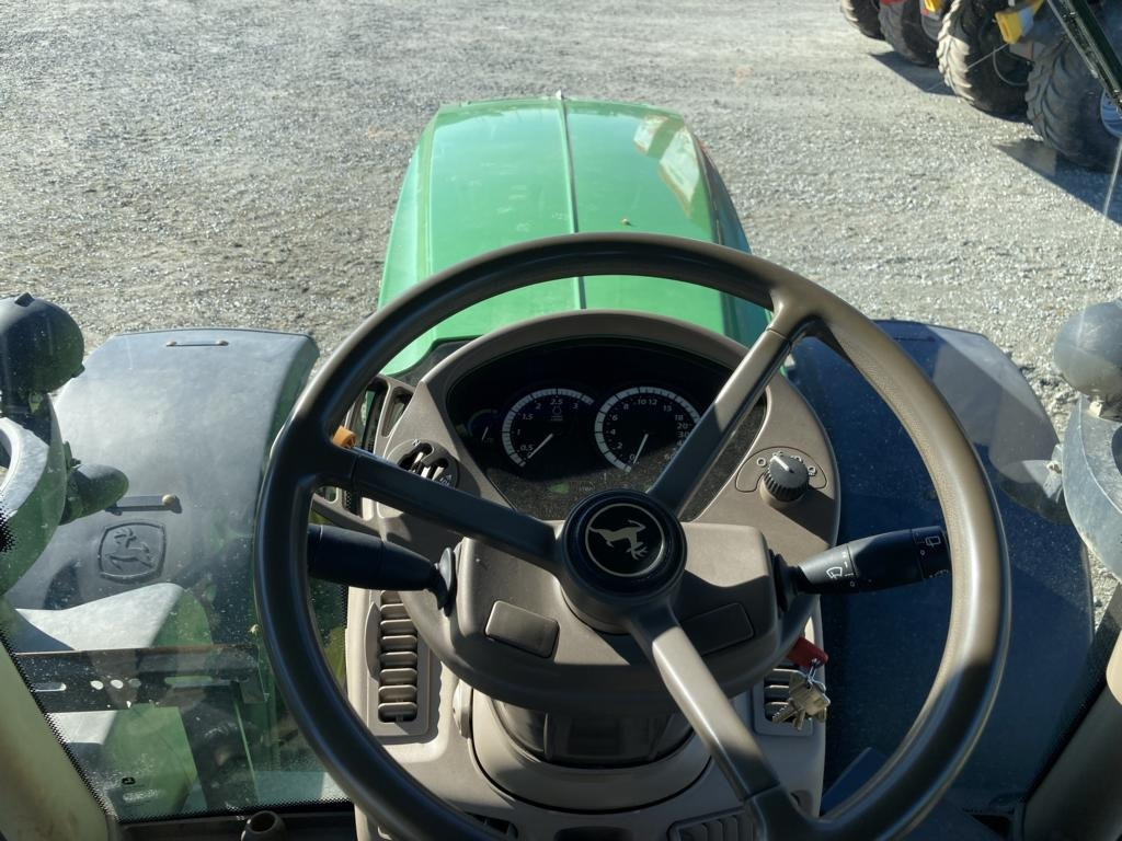 John Deere 6210R - Tractor: foto 3 John Deere 6210R - Tractor: foto 3