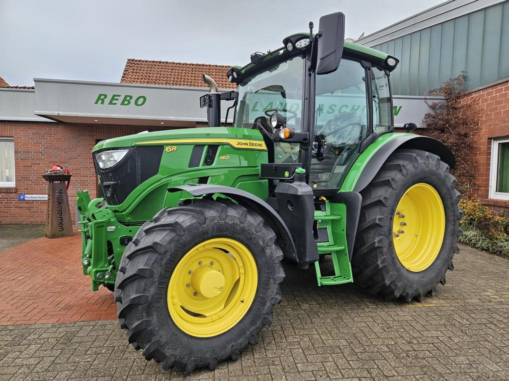 John Deere 6R140 - Tractor: foto 1 John Deere 6R140 - Tractor: foto 1