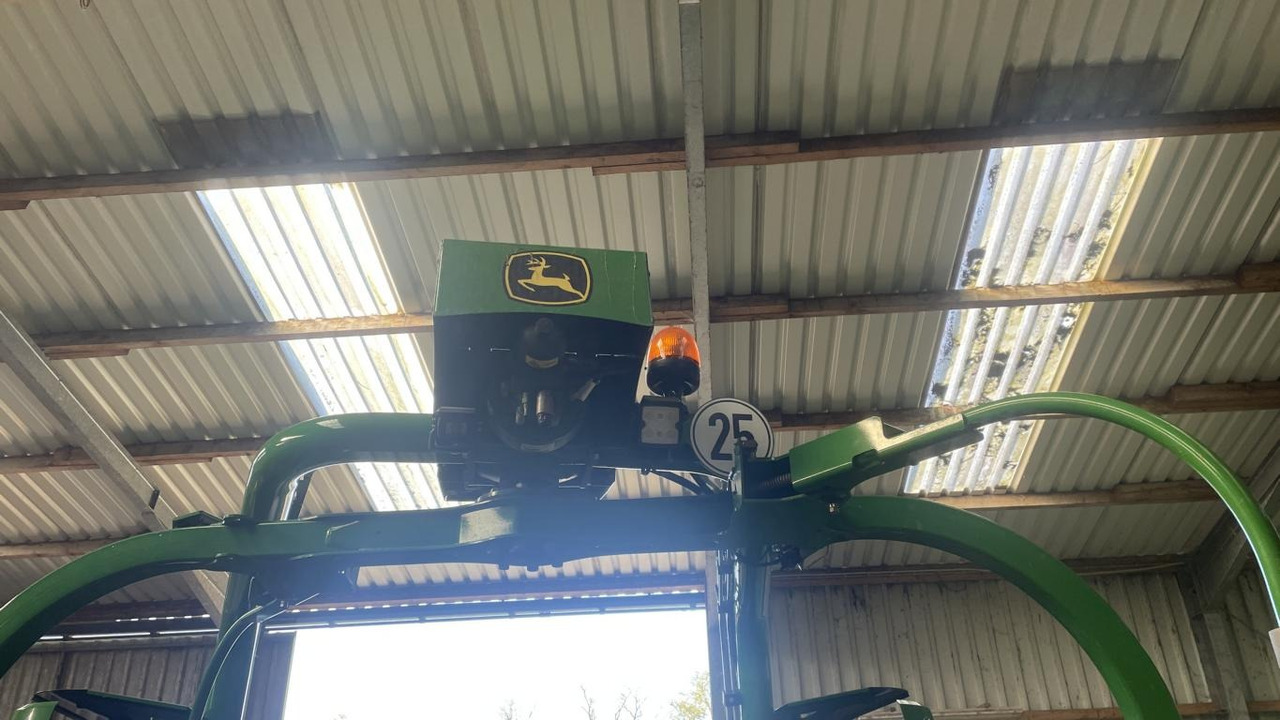 John Deere FESTKAMMER-KOMBIPRESSE C441R - Maquinaria de henificación: foto 5 John Deere FESTKAMMER-KOMBIPRESSE C441R - Maquinaria de henificación: foto 5
