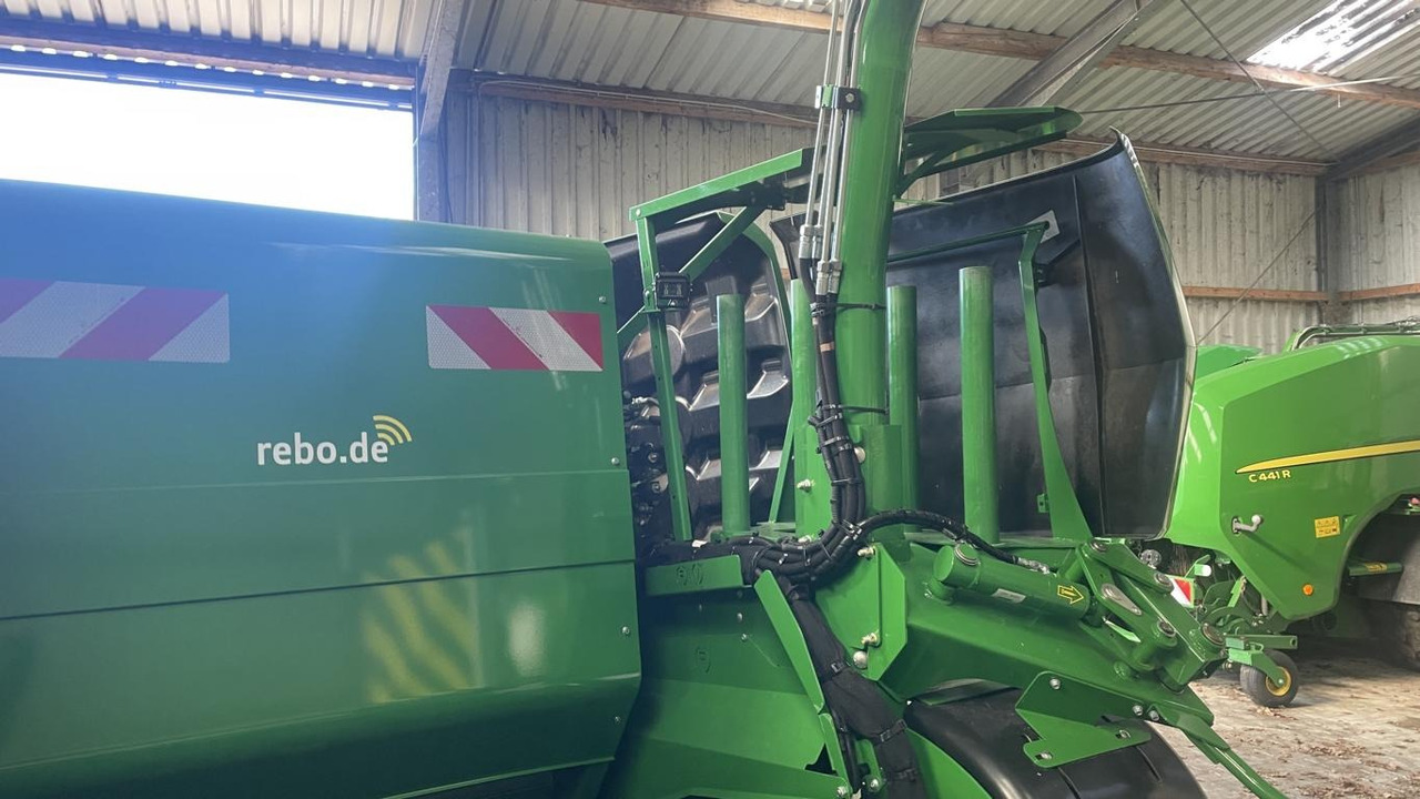 John Deere FESTKAMMER-KOMBIPRESSE C441R - Maquinaria de henificación: foto 3 John Deere FESTKAMMER-KOMBIPRESSE C441R - Maquinaria de henificación: foto 3
