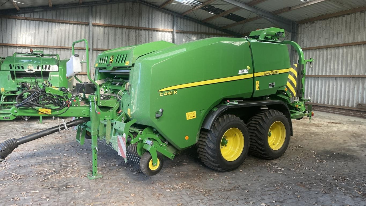 John Deere FESTKAMMER-KOMBIPRESSE C441R - Maquinaria de henificación: foto 1 John Deere FESTKAMMER-KOMBIPRESSE C441R - Maquinaria de henificación: foto 1