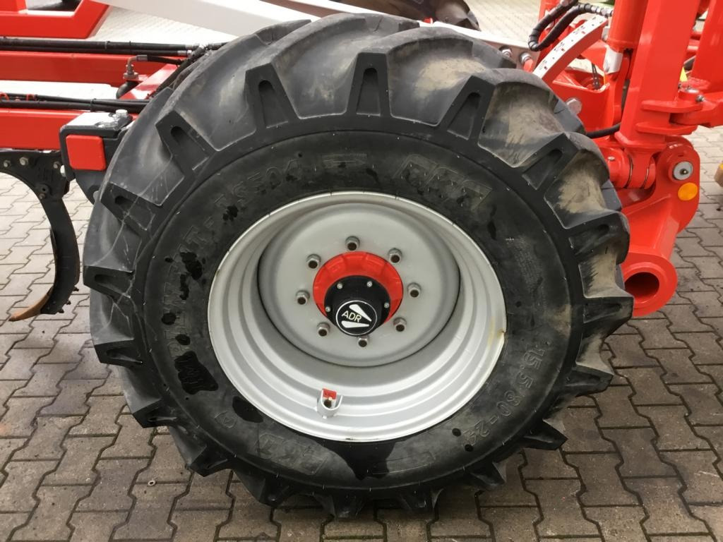 Pöttinger TERRIA 5040 - Cultivador: foto 4 Pöttinger TERRIA 5040 - Cultivador: foto 4