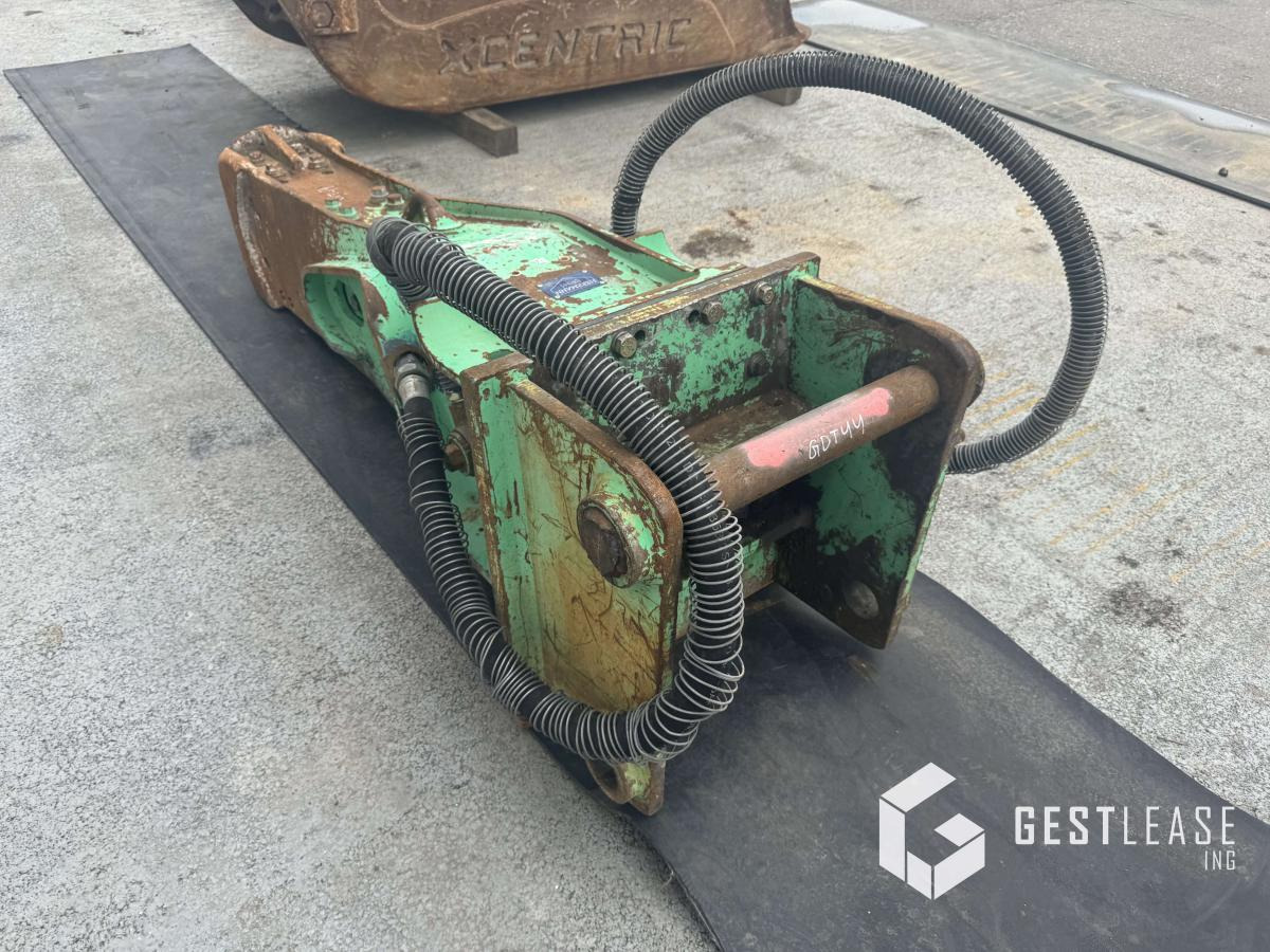 MONTABERT BRM 900 - Martillo hidráulico: foto 4 MONTABERT BRM 900 - Martillo hidráulico: foto 4