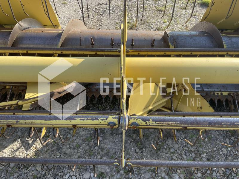 Cosechadora de granos New Holland CLAYSON 1540: foto 14