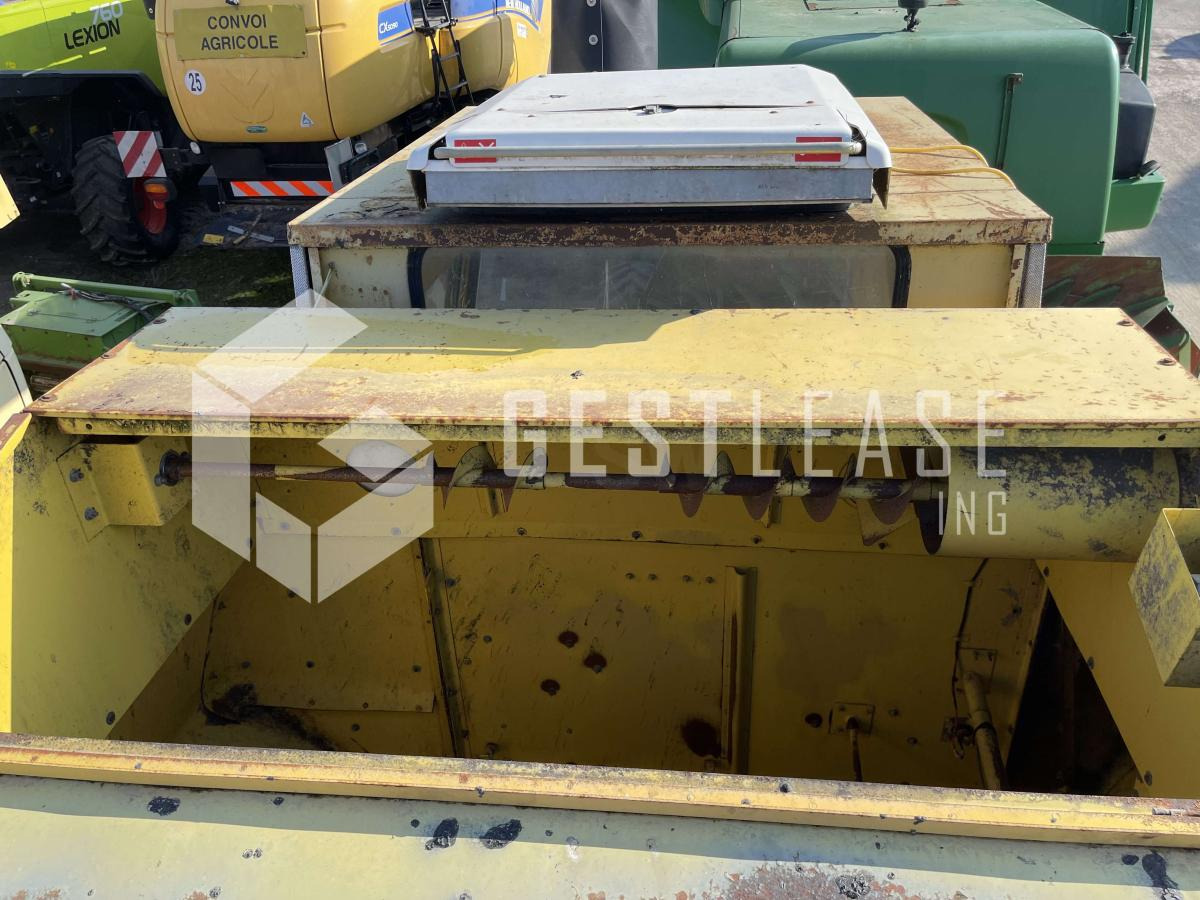 Cosechadora de granos New Holland CLAYSON 1540: foto 30
