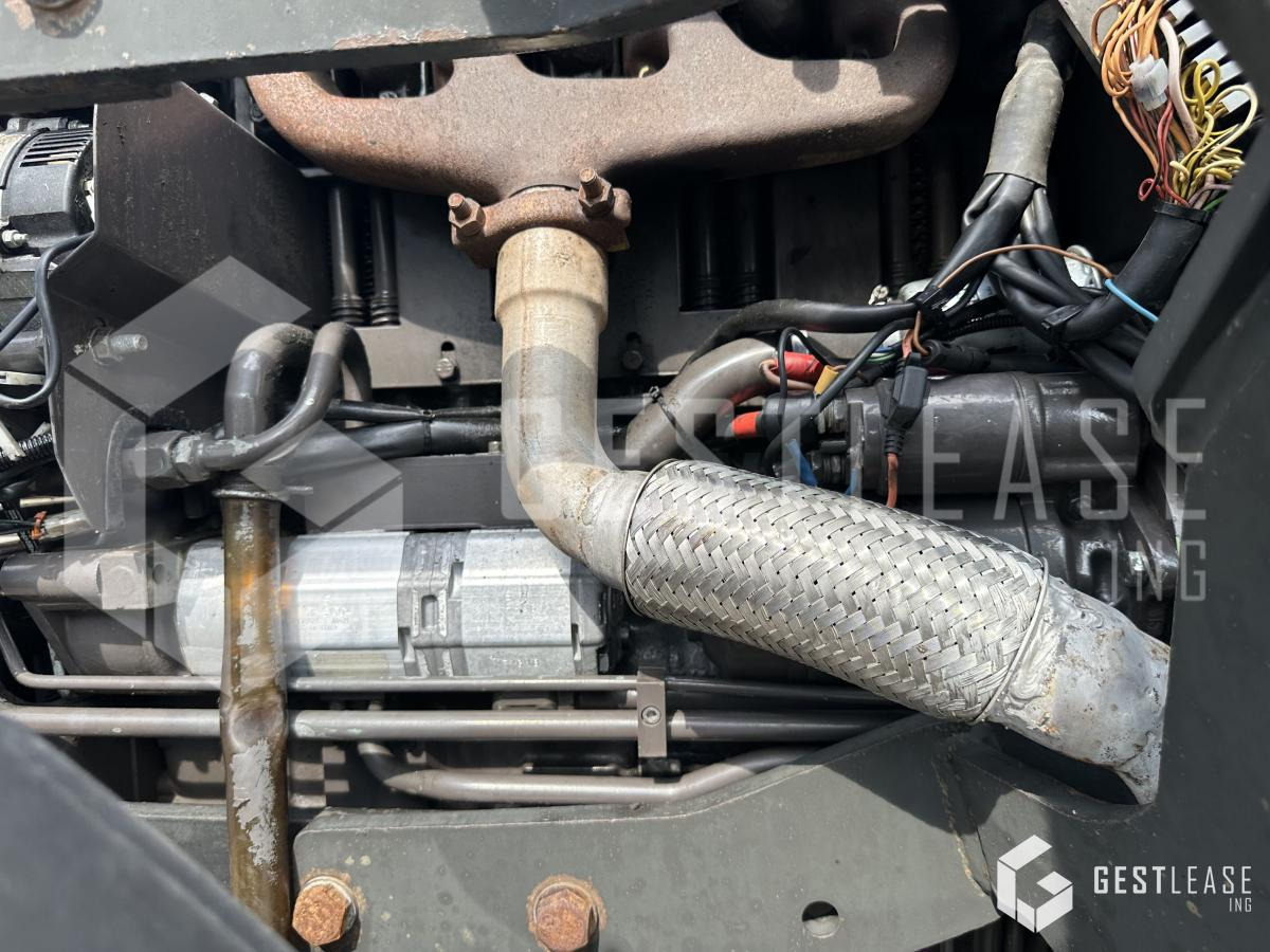 Tractor Renault PALES 240: foto 10 Tractor Renault PALES 240: foto 10