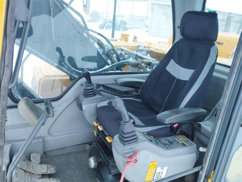 Excavadora de cadenas Volvo EC 210 BLC: foto 10 Excavadora de cadenas Volvo EC 210 BLC: foto 10