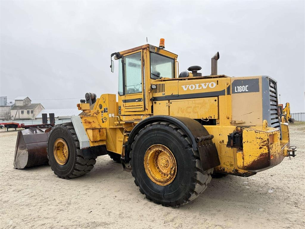 Volvo L180C quick coupler - Cargadora de ruedas: foto 3 Volvo L180C quick coupler - Cargadora de ruedas: foto 3