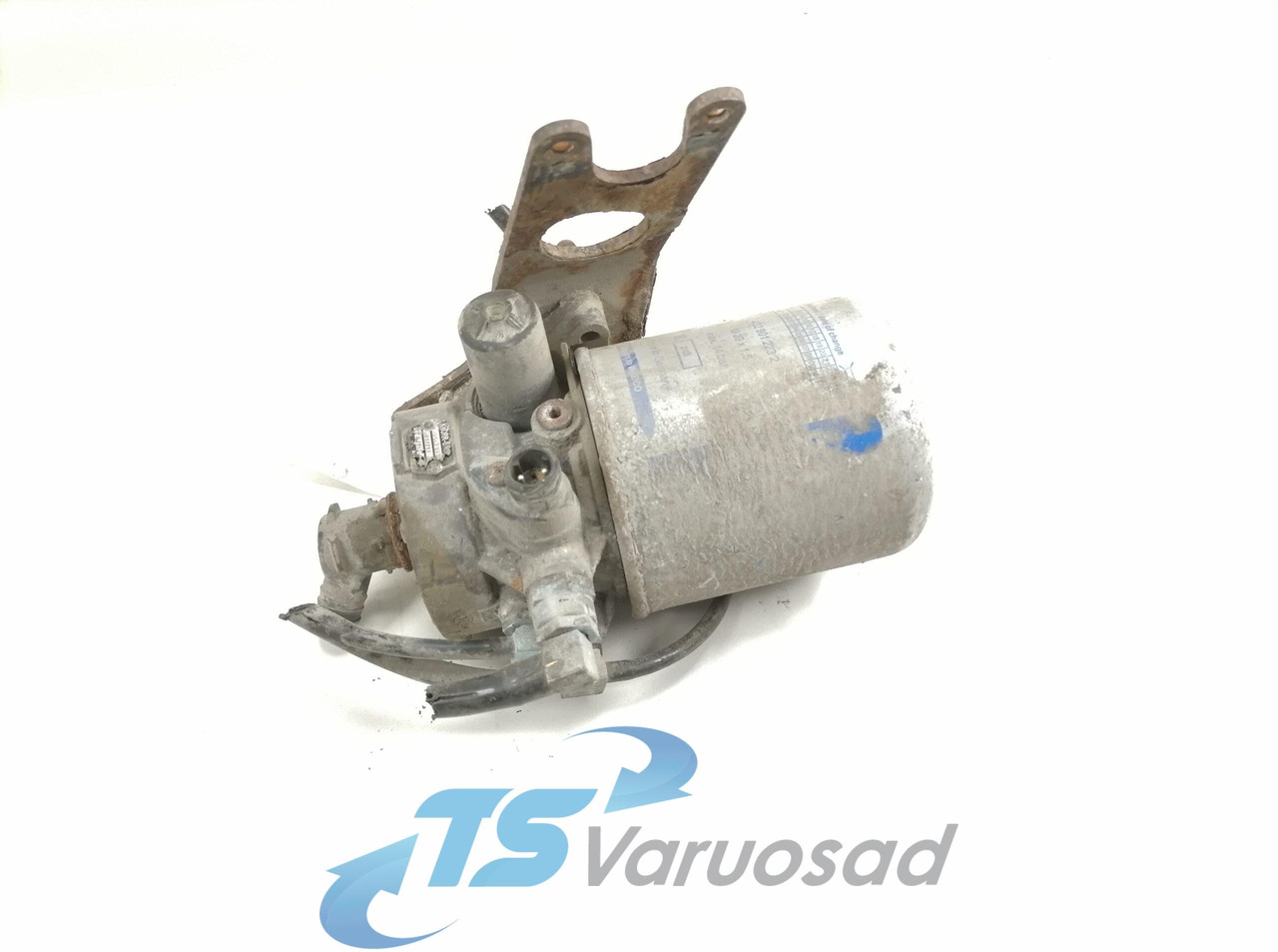 MAN Air dryer K017711 - Válvula de freno para Camión: foto 1 MAN Air dryer K017711 - Válvula de freno para Camión: foto 1