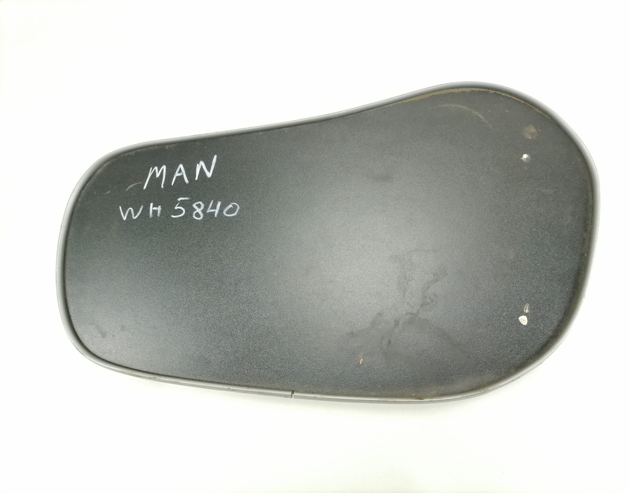 MAN Armatuurlaua pealne lisalaud - Pieza universal para Camión: foto 3 MAN Armatuurlaua pealne lisalaud - Pieza universal para Camión: foto 3