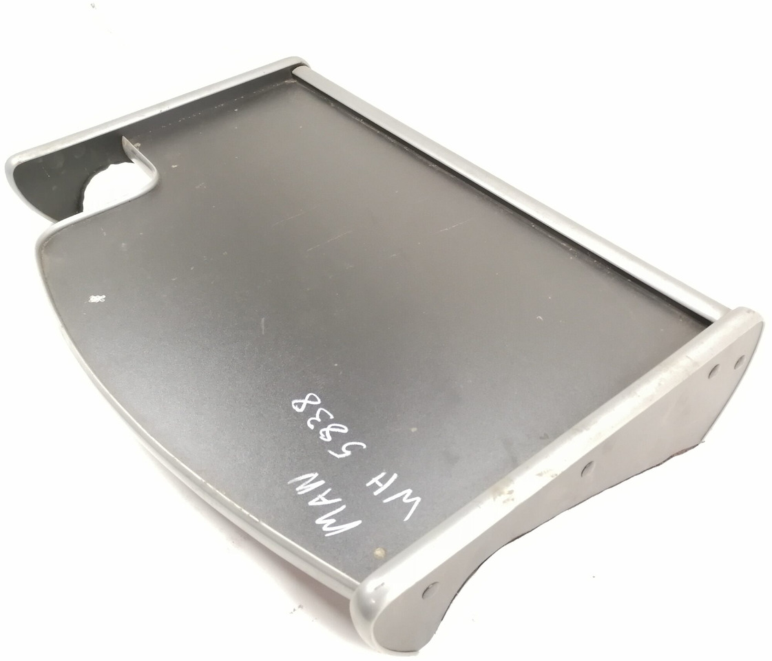 MAN Armatuurlaua pealne lisalaud - Pieza universal para Camión: foto 2 MAN Armatuurlaua pealne lisalaud - Pieza universal para Camión: foto 2