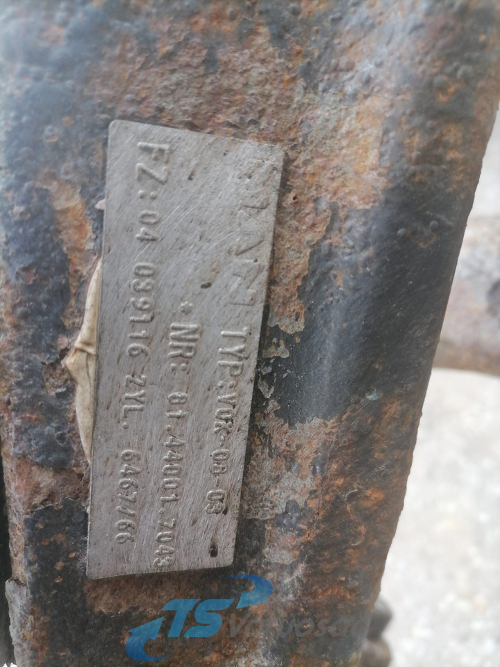 MAN Axel housing 81413030080 - Eje delantero para Camión: foto 2 MAN Axel housing 81413030080 - Eje delantero para Camión: foto 2