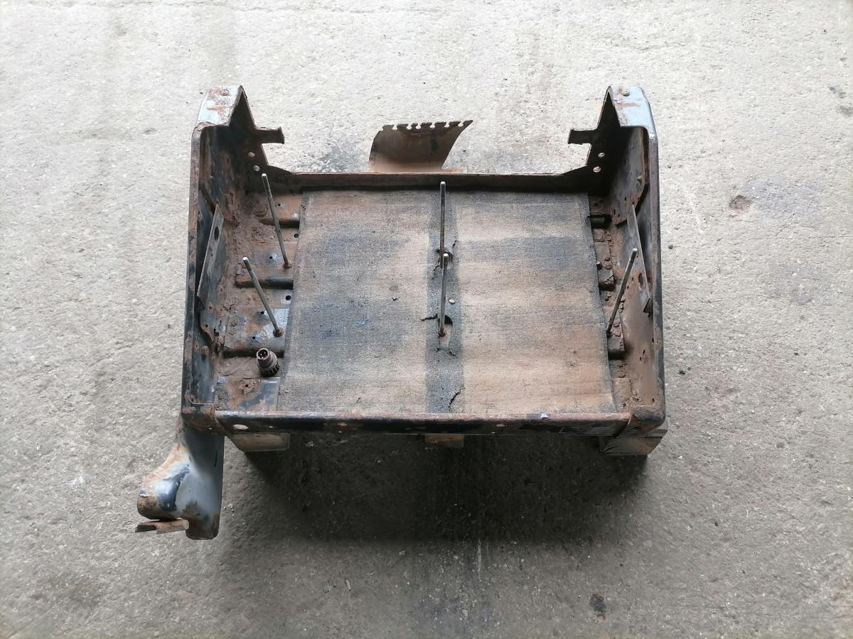 MAN Battery box 81418605363 - Acumulador para Camión: foto 1 MAN Battery box 81418605363 - Acumulador para Camión: foto 1