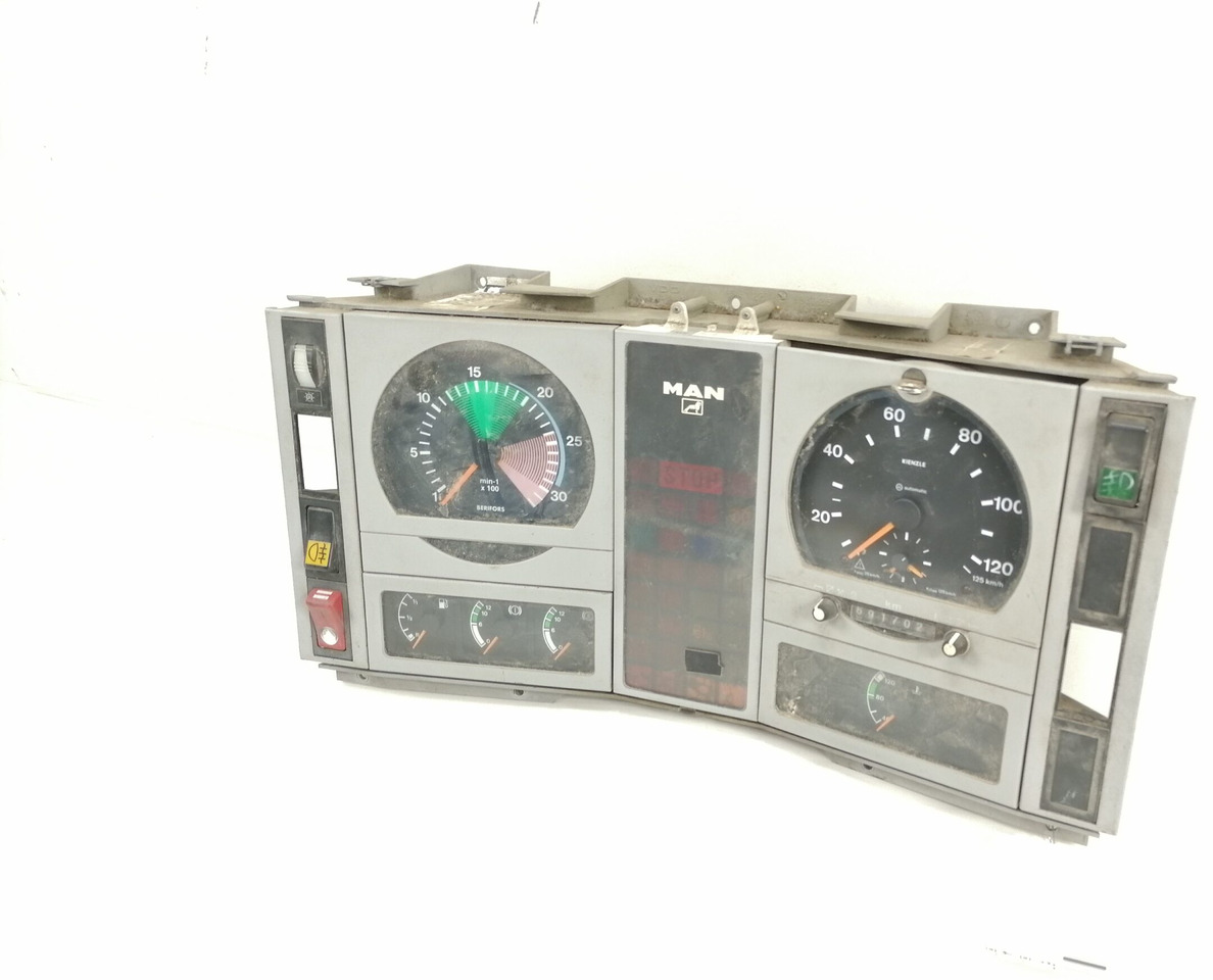 MAN Dashboard 81272026107 - Salpicadero para Camión: foto 1 MAN Dashboard 81272026107 - Salpicadero para Camión: foto 1