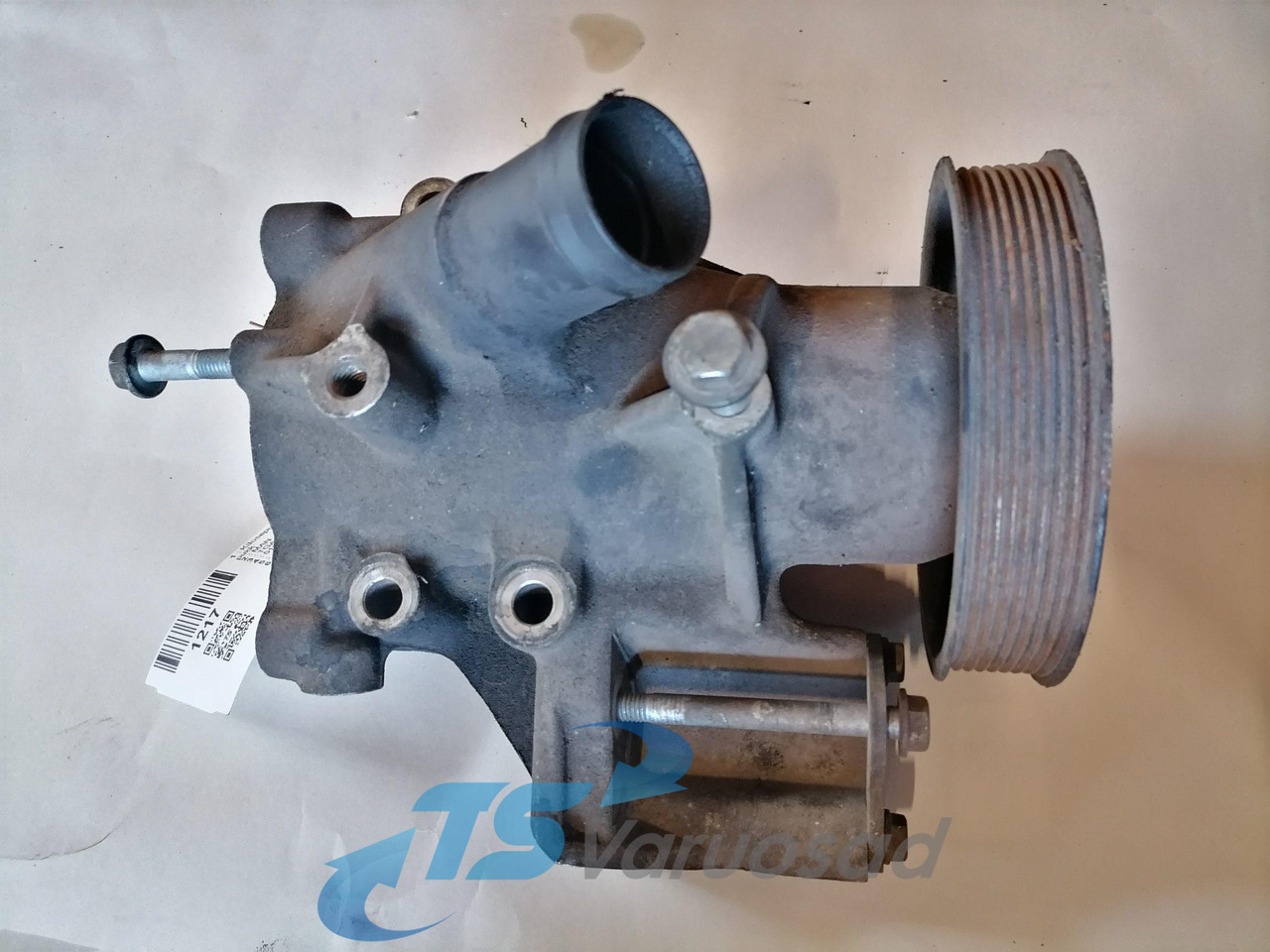 MAN Fuel pump 51385073046 - Bomba de combustible para Camión: foto 2 MAN Fuel pump 51385073046 - Bomba de combustible para Camión: foto 2