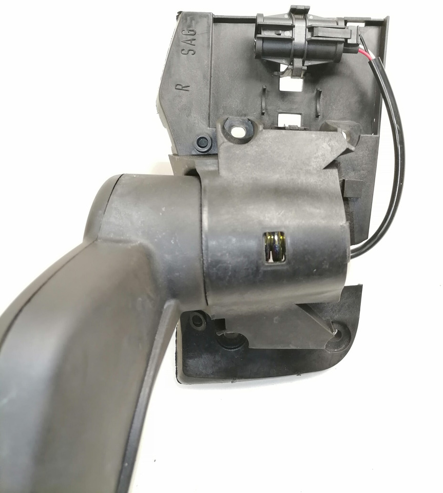 MAN Küljepeegel, parem 81637306531 - Espejo retrovisor para Camión: foto 4 MAN Küljepeegel, parem 81637306531 - Espejo retrovisor para Camión: foto 4